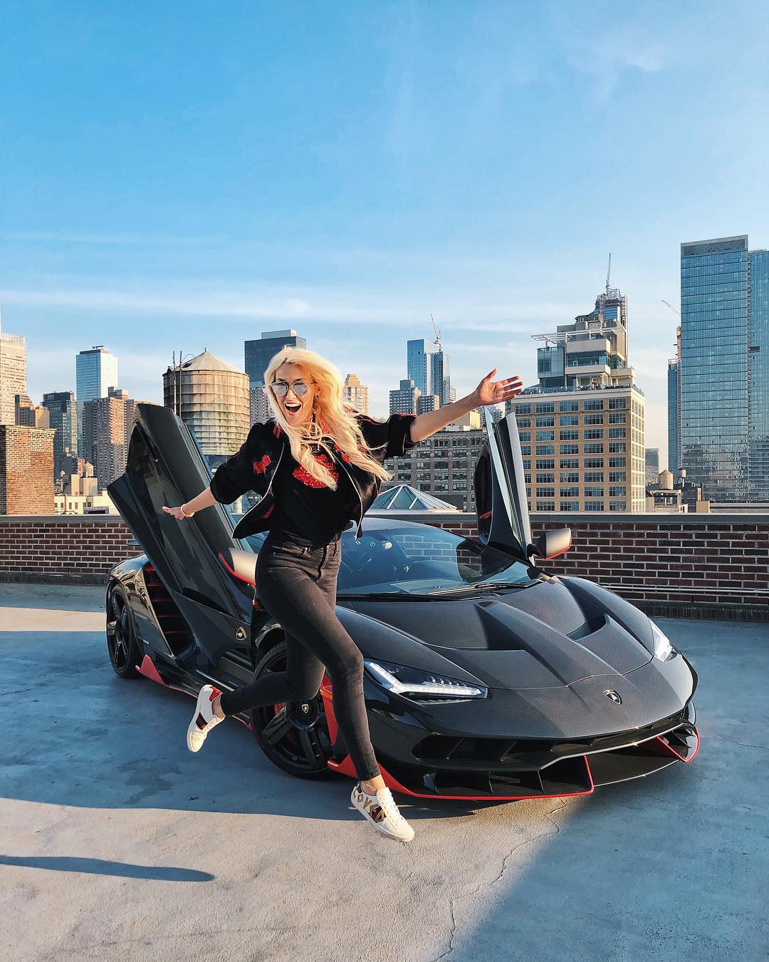 Supercar Blondie