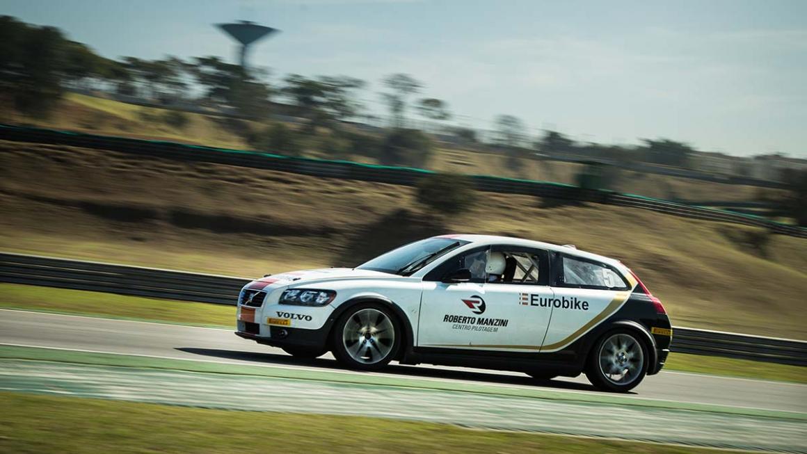 Como se tornar piloto de corrida